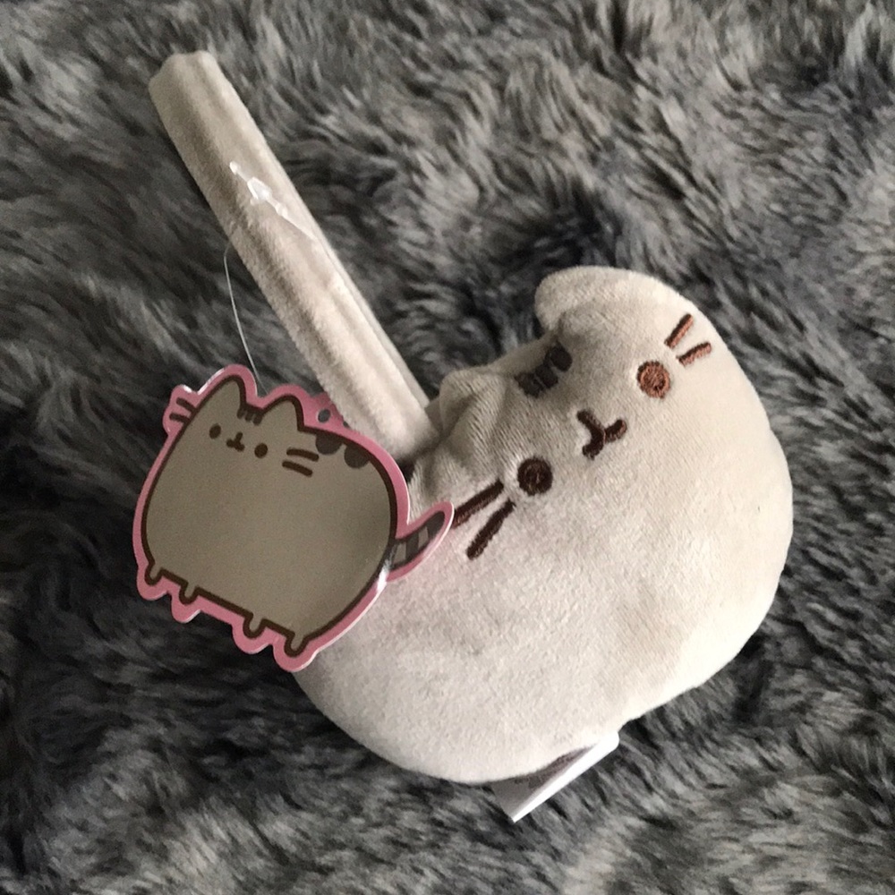 ❄️ Pusheen Earmuffs ❄️